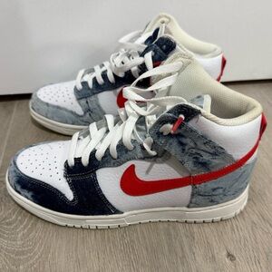 Nike Womens Size 8 Dunk High DV2181-900 White Basketball Shoes Sneakers